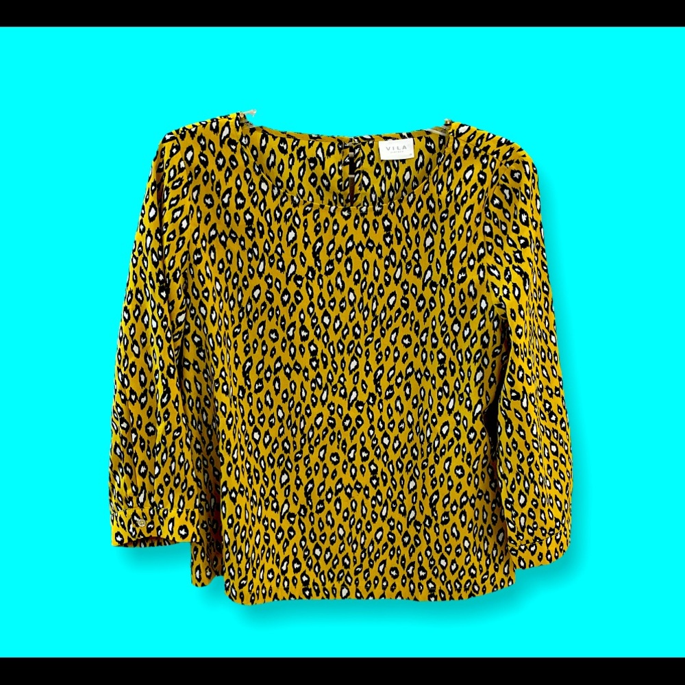 European blouse